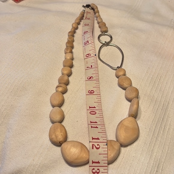 VTG 90s Kenneth Cole long wood bead Necklace silver tone hardware 13” - Picture 10 of 10